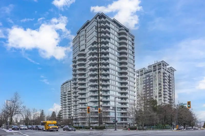 207 13383 108 AVENUE - photo 1 of 31