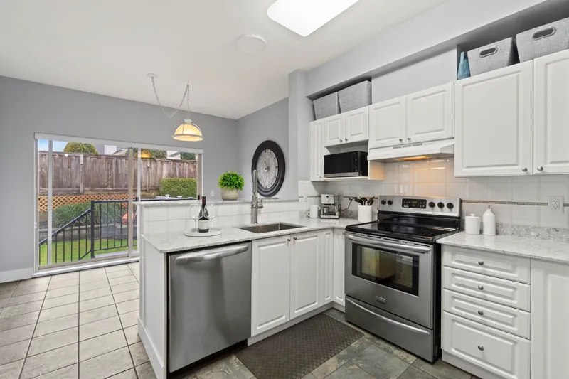 133 20820 87 AVENUE - photo 4 of 25