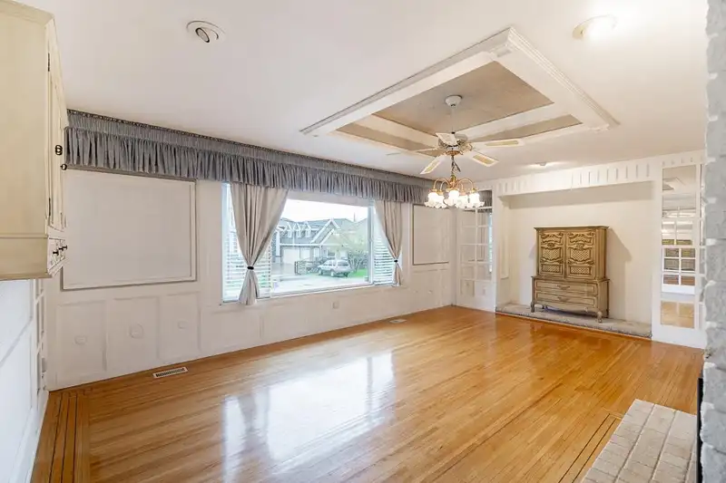 8651 KILGOUR PLACE - photo 4 of 39