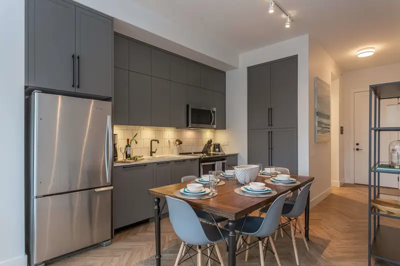 408 14968 101A AVENUE - photo 2 of 20