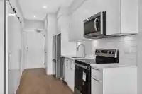 404 1942 STARLING DRIVE - thumbnail 10