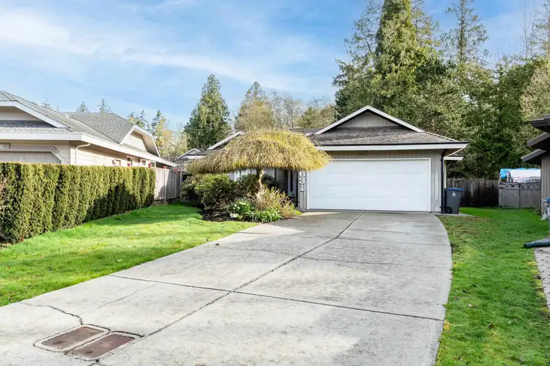 14631 17A AVENUE - photo 1 of 40