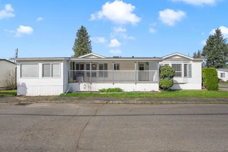 73 6338 VEDDER ROAD - photo 1 of 34