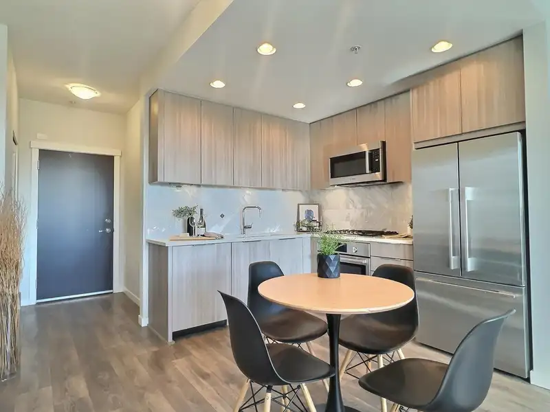 506 3289 RIVERWALK AVENUE - photo 4 of 24