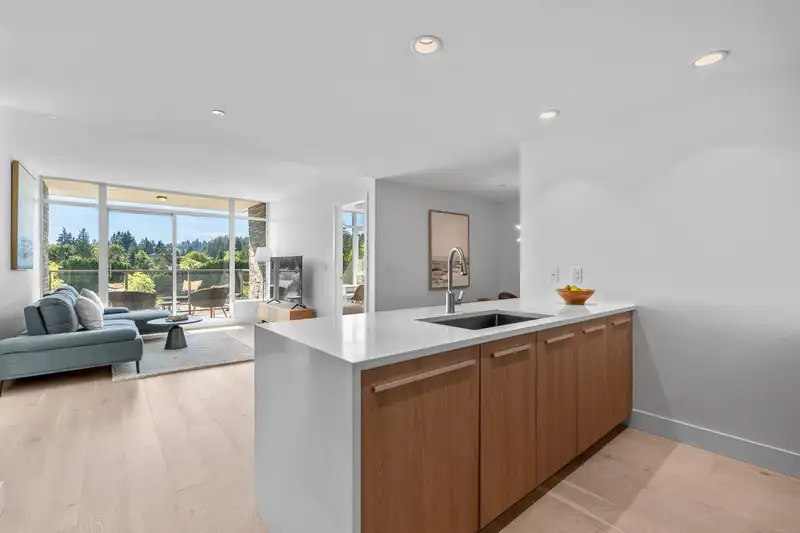 404 1210 E 27TH STREET - photo 1 of 38