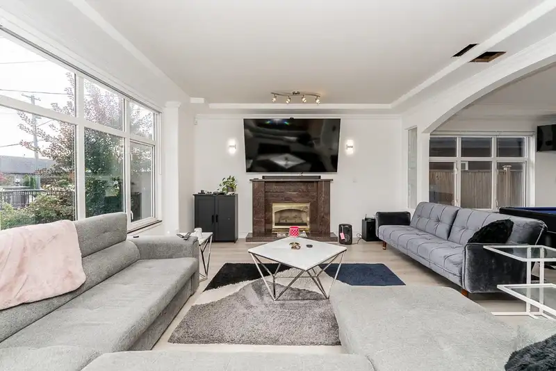 11880 AZTEC STREET - photo 4 of 32