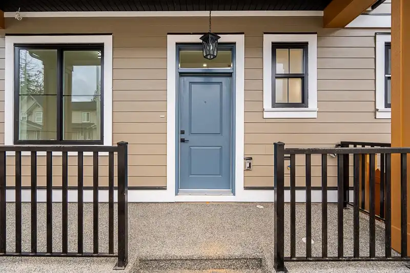 20524 76 AVENUE - photo 3 of 35