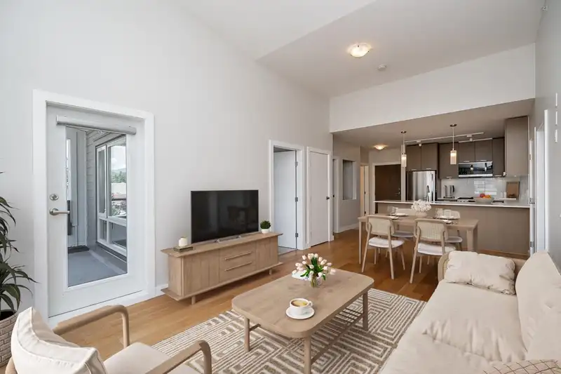 404 1182 W 16 STREET - photo 1 of 38