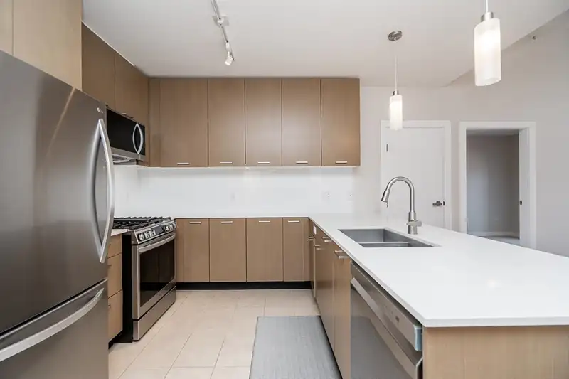 404 1182 W 16 STREET - photo 3 of 38