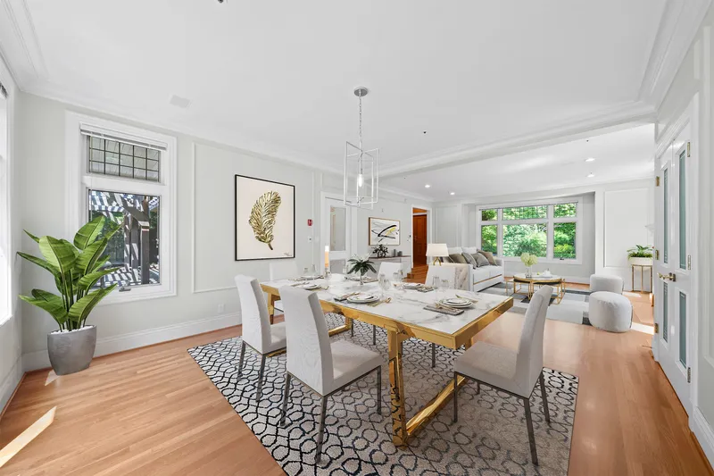 1323 THE CRESCENT - photo 3 of 25