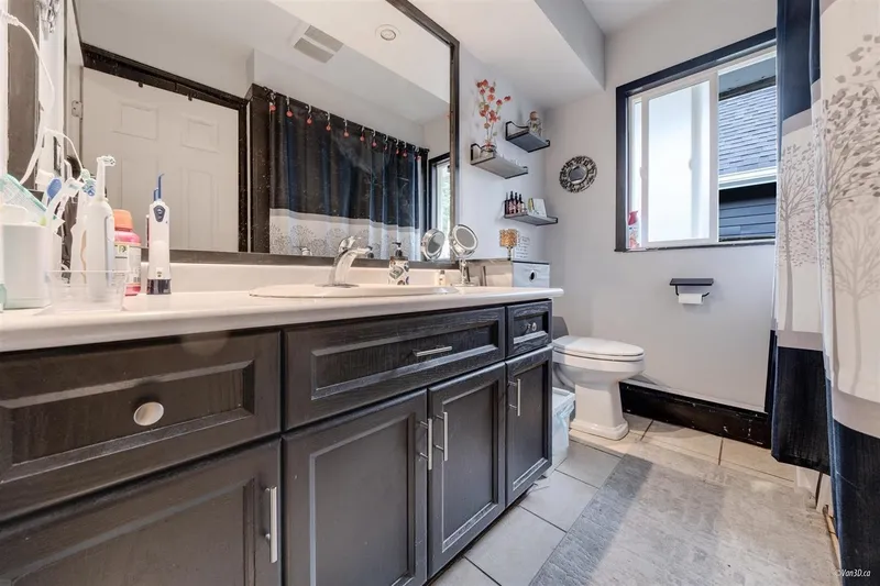 2303 MCKENZIE ROAD - photo 4 of 11