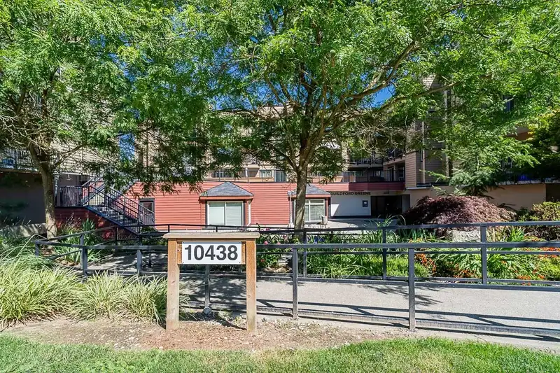 212 10438 148 STREET - photo 2 of 24