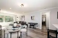 204 300 KLAHANIE DRIVE - thumbnail 9