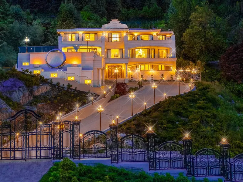 1121 CRESTLINE ROAD - photo 1 of 25