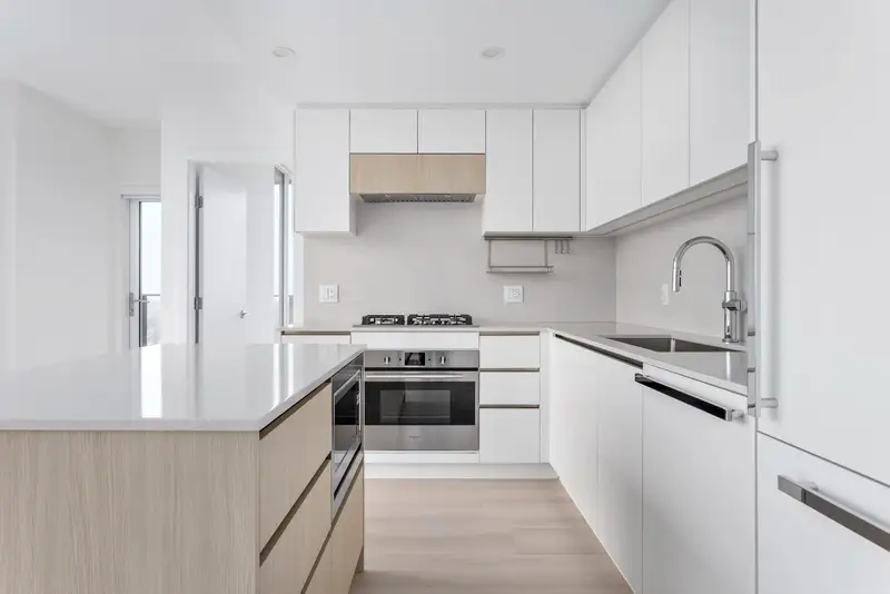 409 13573 98A AVENUE - photo 2 of 14