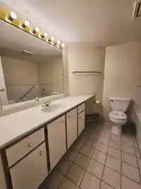 101 5565 BARKER AVENUE - thumbnail 16