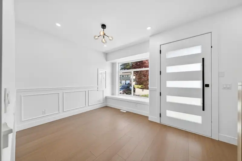 11399 85A AVENUE - photo 3 of 38