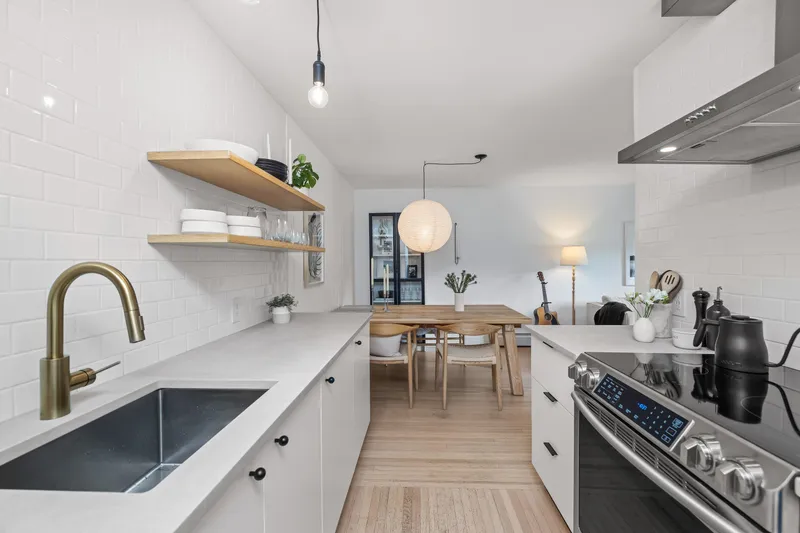 207 1424 WALNUT STREET - photo 4 of 25