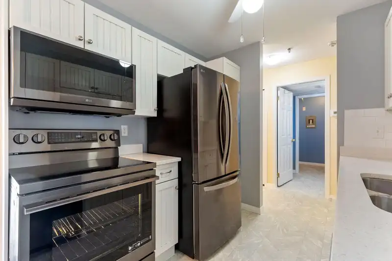 104 33535 KING ROAD - photo 4 of 38