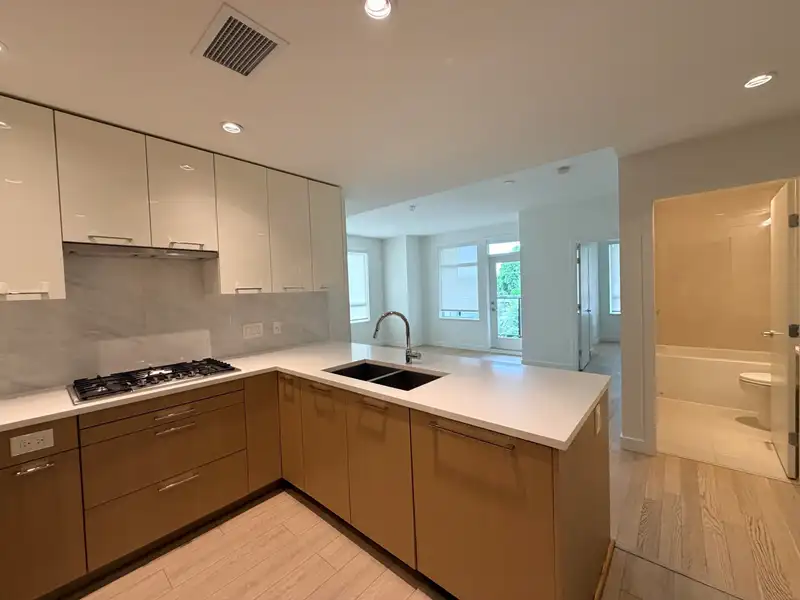 225 4033 MAY DRIVE - photo 4 of 17