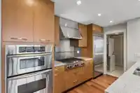 902 3355 CYPRESS PLACE - thumbnail 13