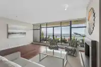902 3355 CYPRESS PLACE - thumbnail 9