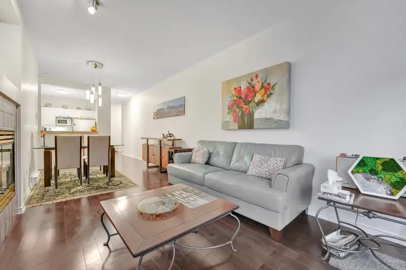 208 588 TWELFTH STREET - photo 4 of 32