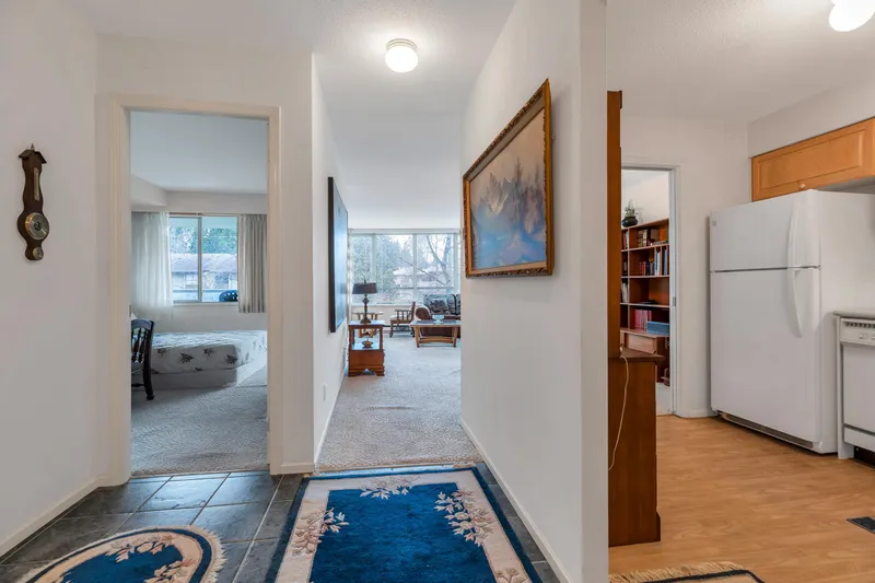 306 15030 101 AVENUE - photo 3 of 25