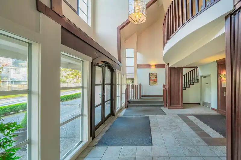 111 7500 ABERCROMBIE DRIVE - photo 2 of 33