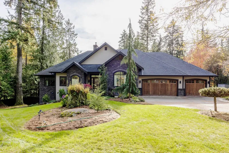 27552 128 AVENUE - photo 1 of 25