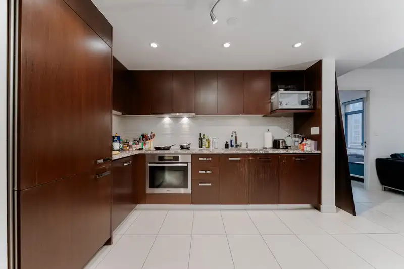 808 1028 BARCLAY STREET - photo 3 of 25