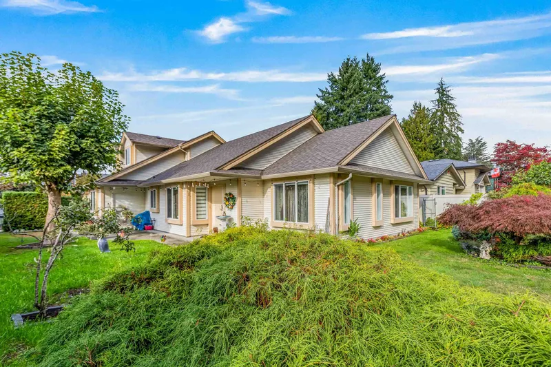 19573 116B AVENUE - photo 3 of 25