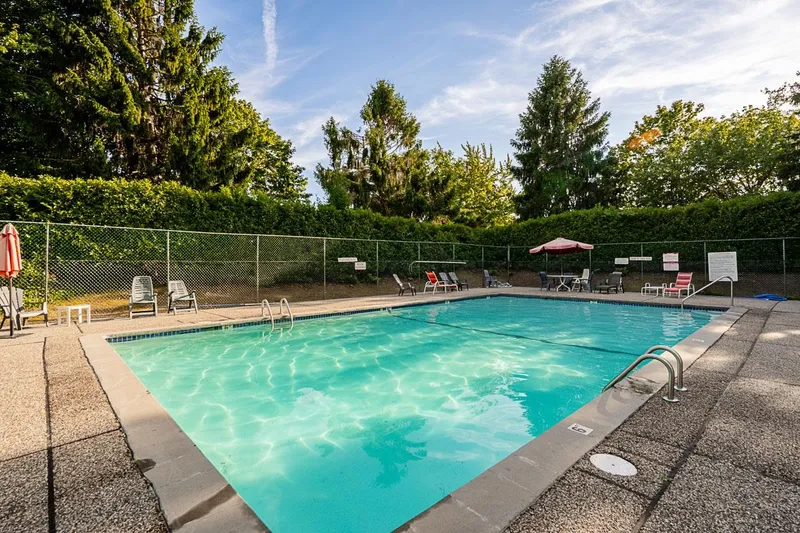 25 10200 4TH AVENUE - photo 4 of 25