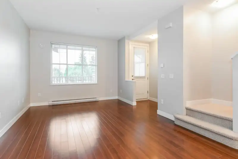 38 9525 204 STREET - photo 4 of 40