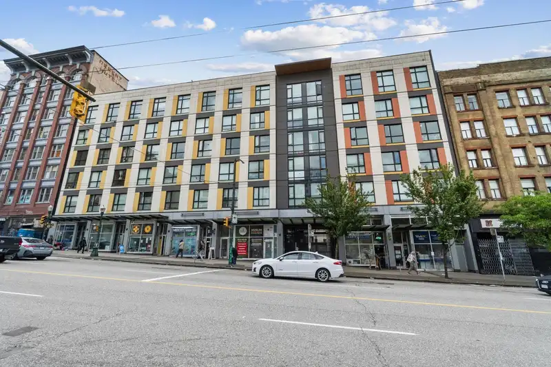 611 138 E HASTINGS STREET - photo 3 of 16