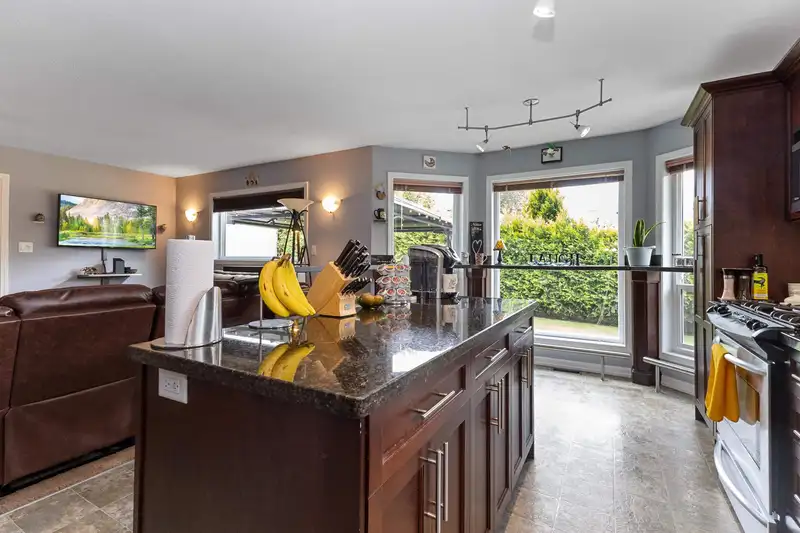 34654 DUNSMUIR COURT - photo 3 of 38