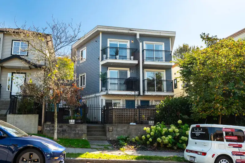 2048 TRIUMPH STREET - photo 1 of 21