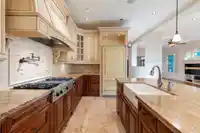 2080 136 STREET - thumbnail 9