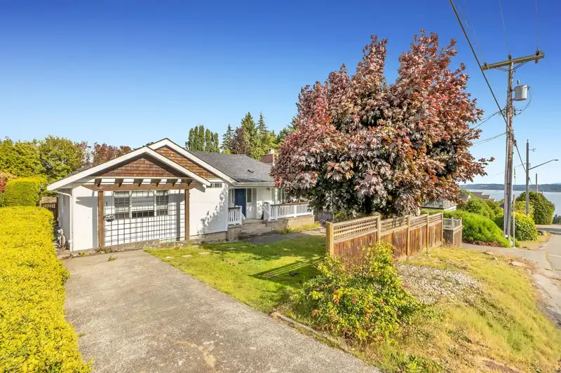 1154 FINLAY STREET - photo 1 of 30