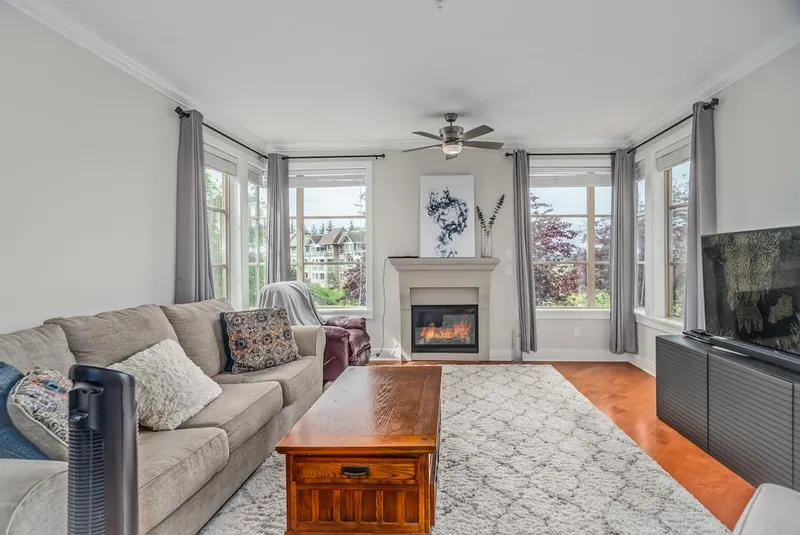 204 16421 64 AVENUE - photo 3 of 25