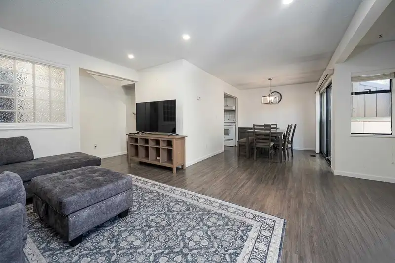 48 9460 GLENALLAN DRIVE - photo 1 of 40