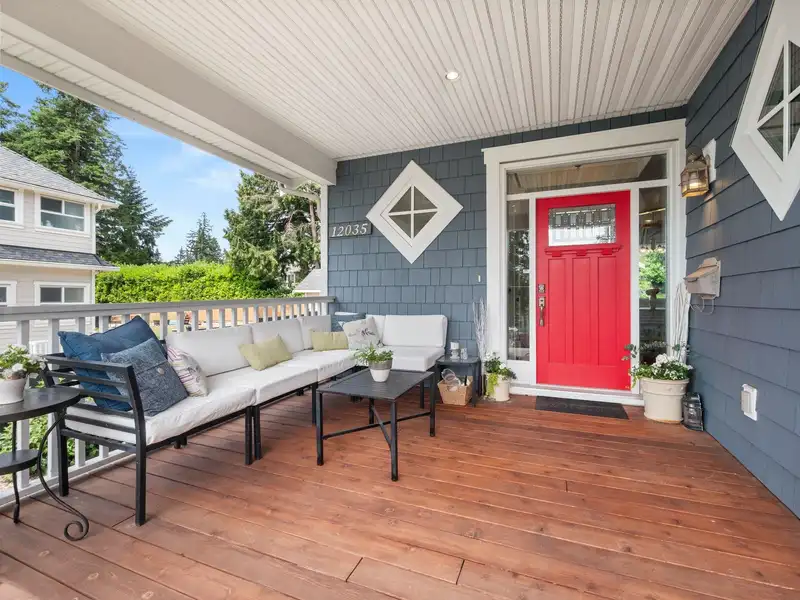 12035 56 AVENUE - photo 3 of 40