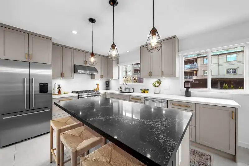 4921 CHESTER STREET - photo 1 of 38