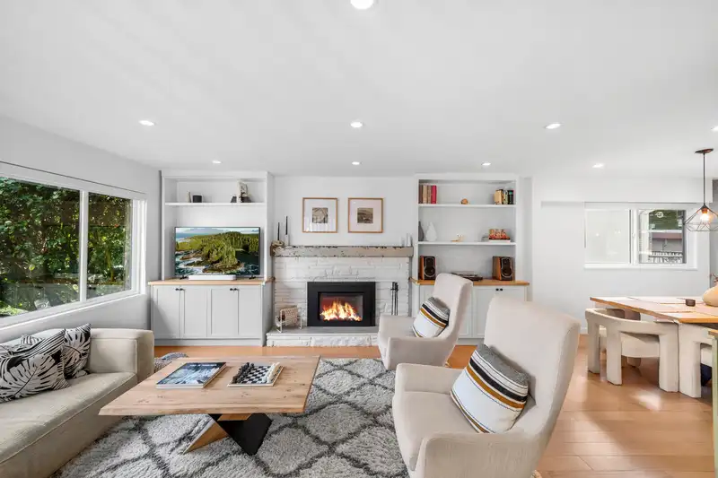 4921 CHESTER STREET - photo 2 of 38
