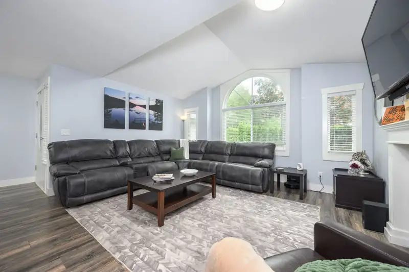 7855 CEDAR STREET - photo 2 of 40