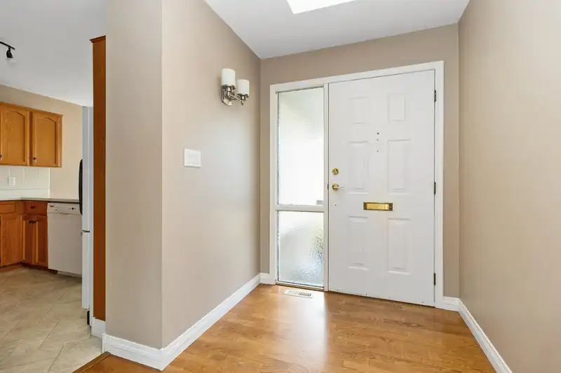 2 2988 HORN STREET - photo 3 of 37