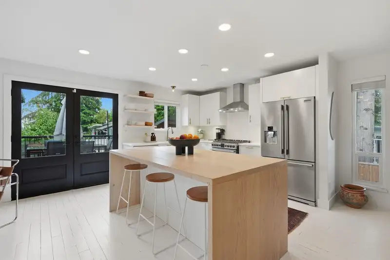 8395 ASTER TERRACE - photo 4 of 40