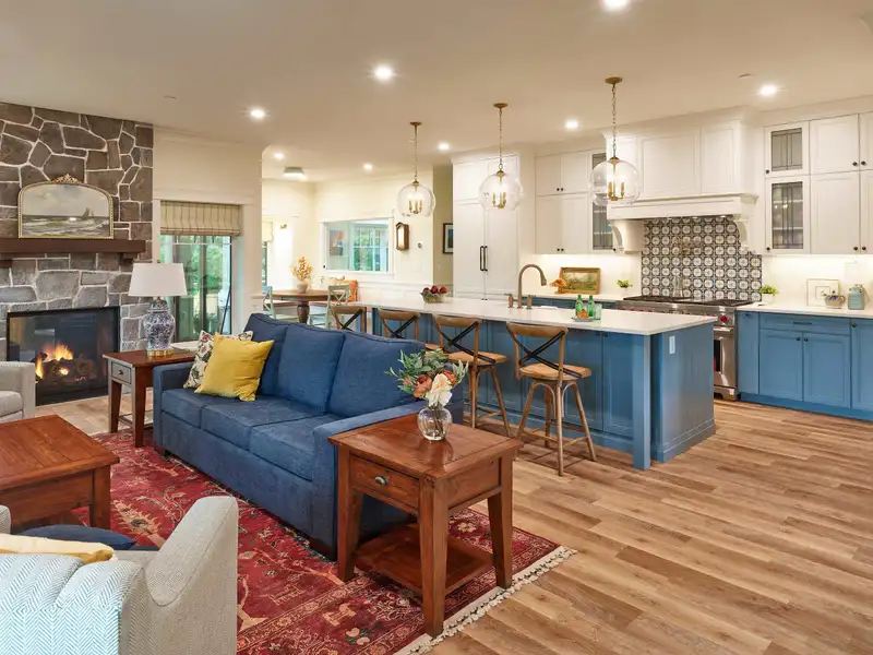 5281 DUNBAR STREET - photo 1 of 10