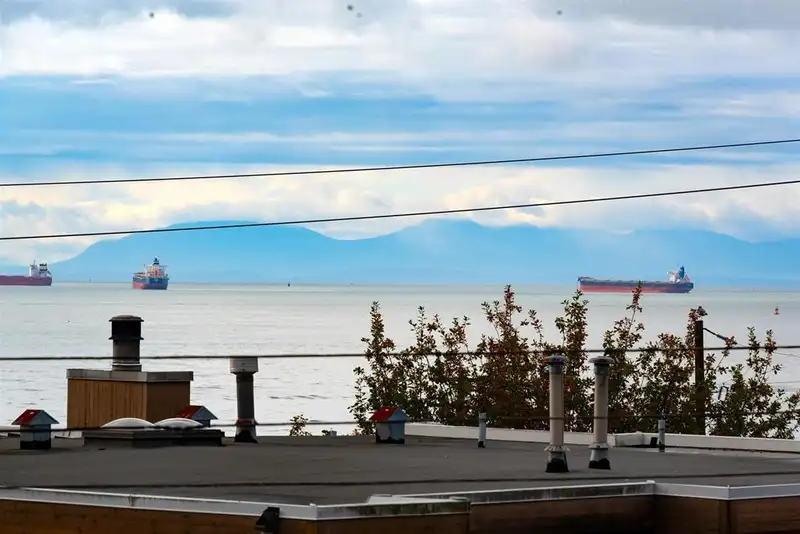 2364-2366 MARINE DRIVE - photo 1 of 1