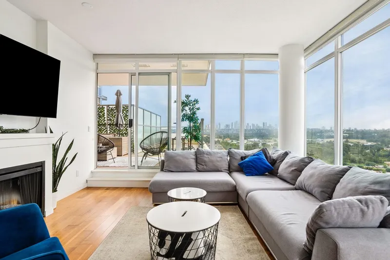 3101 2133 DOUGLAS ROAD - photo 1 of 25